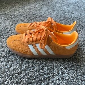 Adidas Samba Orange Rush Gum Size 4.5 Mens/ 5.5 Womens